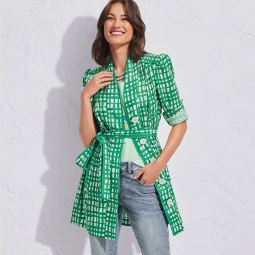 NWOT Cabi Green and White Cuffed Sleeve Trench Coat with Tie Front